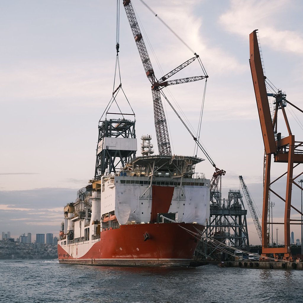 Project cargo heavy lift transport